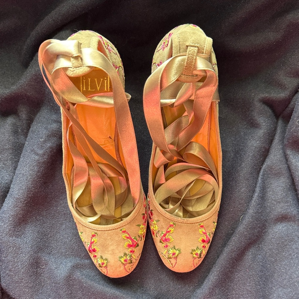 Chic Embroidered Women's Heels